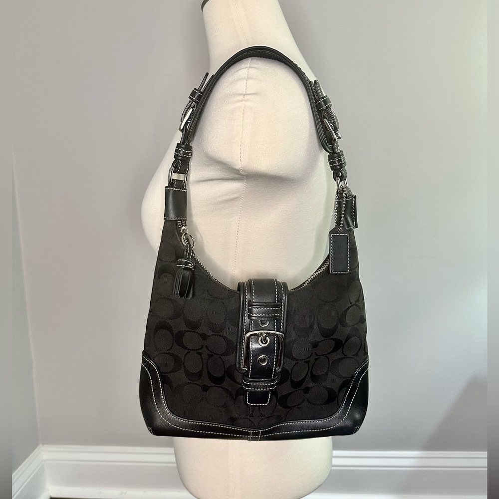 COACH BAG - Black Signature Canvas and Leather Shoulder Bag - medium size